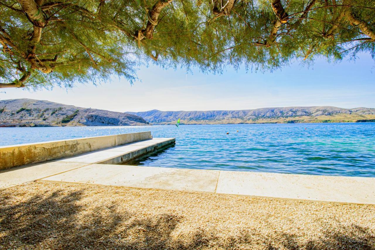 Galapagus Privat Beach & Boat Dock Apartment Metajna Exterior photo
