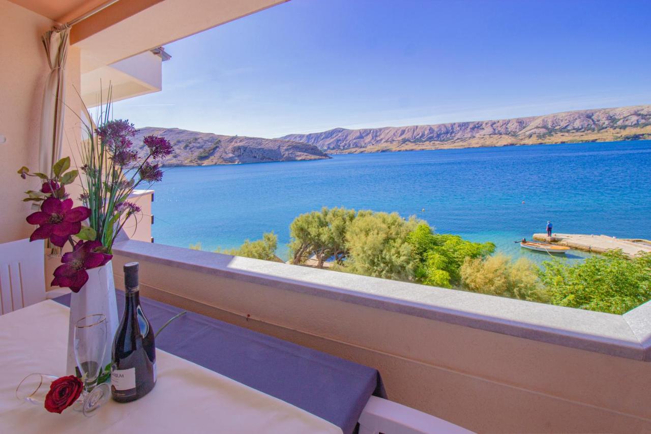 Galapagus Privat Beach & Boat Dock Apartment Metajna Exterior photo